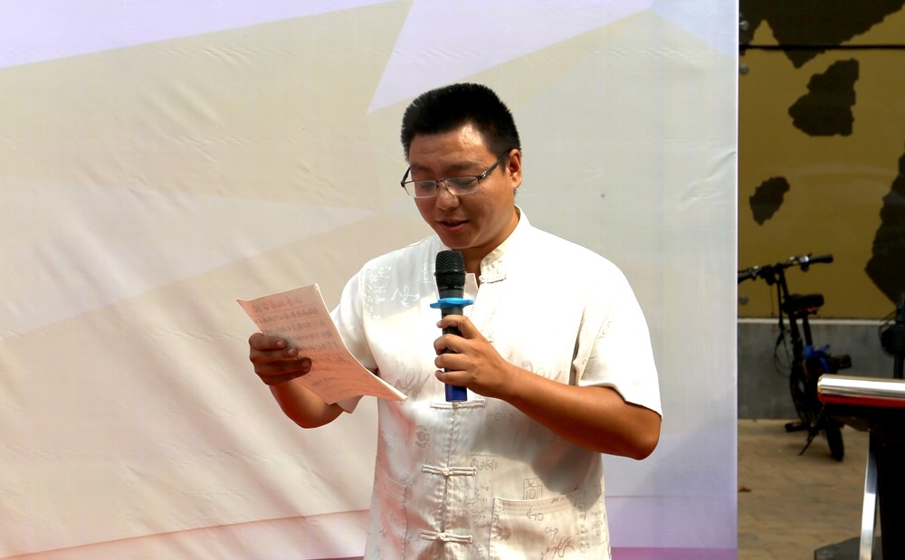 “紅(hóng)色記憶”剪紙(zhǐ)展亮(liàng)相星工(gōng)坊·中國工(gōng)業藝術館 “紅(hóng)色記憶”剪紙(zhǐ)展亮(liàng)相星工(gōng)坊·中國工(gōng)業藝術館