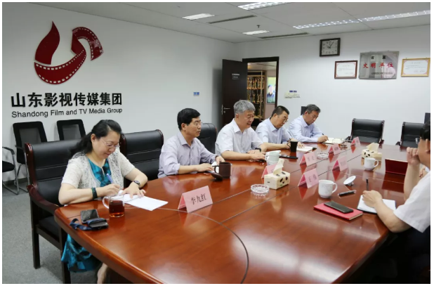 省委宣傳部副部長、省電影局局長程守田到(dào)山東影視(shì)傳媒集團調研 省委宣傳部副部長、省電影局局長程守田到(dào)山東影視(shì)傳媒集團調研