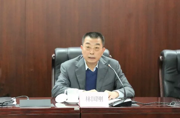 山影集團召開(kāi)2019年度總結表彰大(dà)會(huì) 山影集團召開(kāi)2019年度總結表彰大(dà)會(huì)