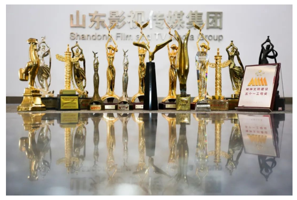 山影四部作(zuò)品入圍第三十屆中國電視(shì)金(jīn)鷹獎 山影四部作(zuò)品入圍第三十屆中國電視(shì)金(jīn)鷹獎