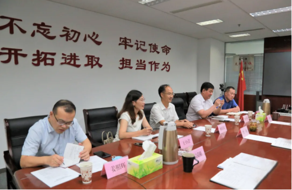 省委宣傳部副部長魏長民帶領部政策法規研究室同志來(lái)山影集團調研指導 省委宣傳部副部長魏長民帶領部政策法規研究室同志來(lái)山影集團調研指導