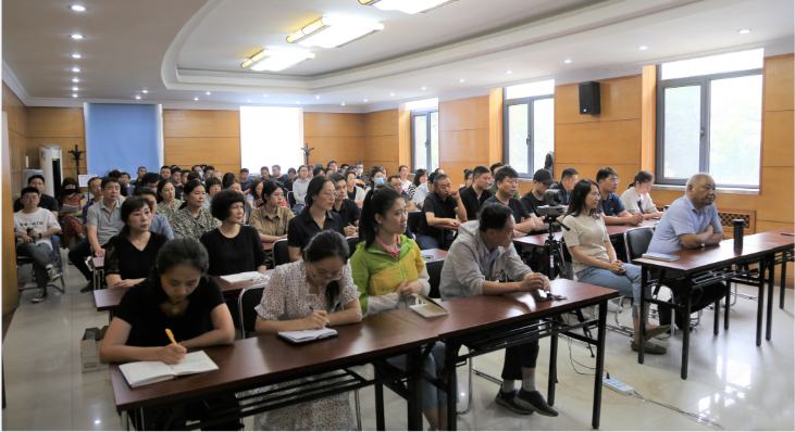 山東影視(shì)傳媒集團召開(kāi)正風(fēng)肅紀警示教育大(dà)會(huì)