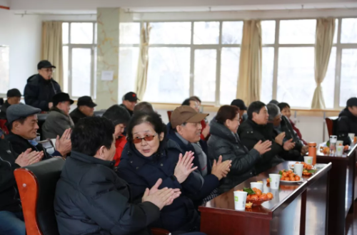 山東影視(shì)傳媒集團召開(kāi)退休老(lǎo)幹部迎春座談會(huì) 山東影視(shì)傳媒集團召開(kāi)退休老(lǎo)幹部迎春座談會(huì)